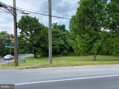 /international/us/maddex-drive-shepherdstown-wv-110105282908/
