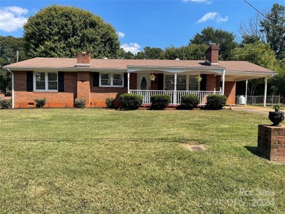 /international/us/148-westhaven-street-forest-city-nc-110094521642/?lang=en
