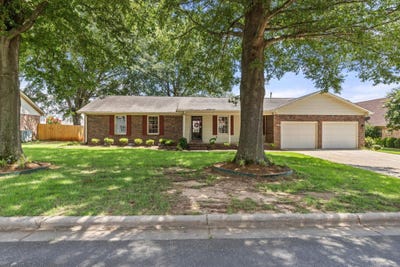 /international/us/2218-marietta-ave-muscle-shoals-al-110100942953/