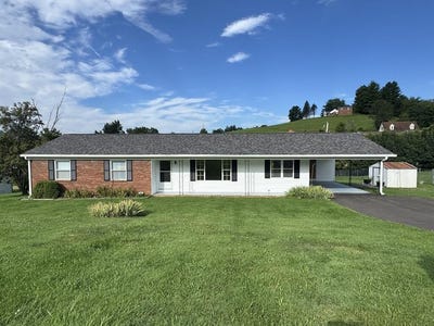 /international/us/267-king-street-north-tazewell-va-110119513065/