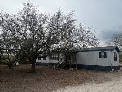 /international/us/388-county-road-1341-alice-tx-110106341298/