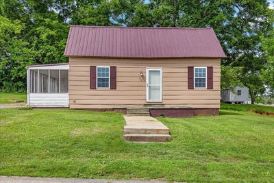 /international/us/110-elm-street-niota-tn-110108903957/