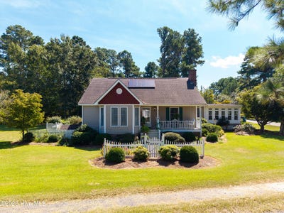 /international/us/502-blair-shores-road-roper-nc-110110268786/