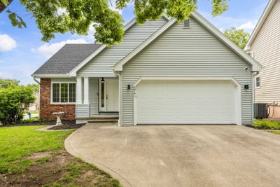 /international/us/4817-68th-street-urbandale-ia-110108305004/