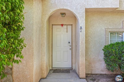 /international/us/1100-rosas-st-calexico-ca-110109231601/