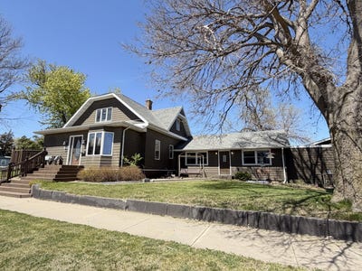 /international/us/705-721-3rd-st-se-huron-sd-110107929586/