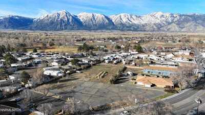 /international/us/1378-u-s-hwy-395-way-gardnerville-nv-110106478690/