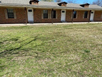 /international/us/803-w-bells-boulevard-bells-tx-110108772181/