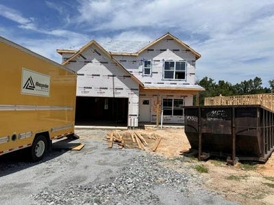 /international/us/202-black-oak-drive-smiths-station-al-110108149547/