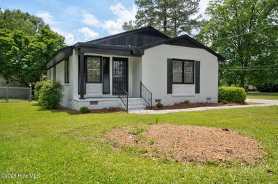 /international/us/407-w-pippen-street-whitakers-nc-110100164314/