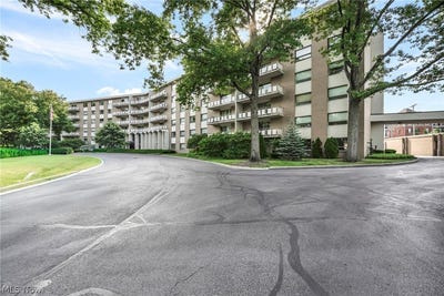 /international/us/3400-wooster-road-rocky-river-oh-110108656216/