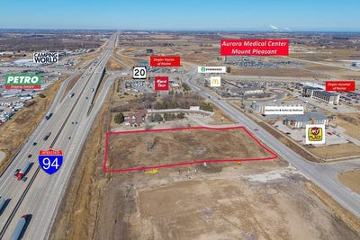 /international/us/1132-s-us-highway-41-mount-pleasant-wi-110105954825/
