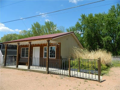 /international/us/e150-menonmonie-street-elk-mound-wi-110100265722/