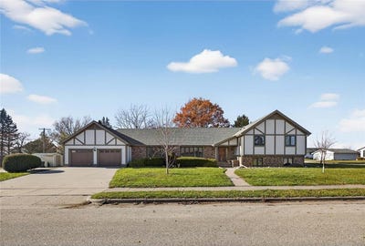 /international/us/75-wilson-street-lewiston-mn-110103988125/