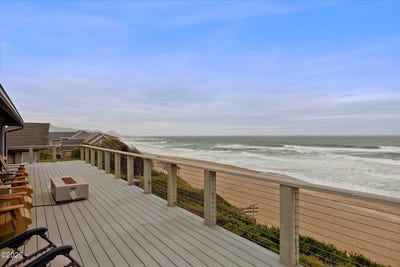 /international/us/5095-w-belle-circle-depoe-bay-or-110106587496/