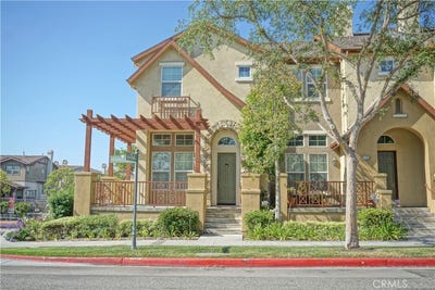 /international/us/2099-owens-fullerton-ca-110108815384/