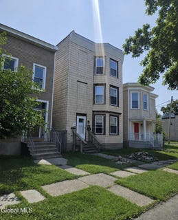 /international/us/730-3rd-avenue-troy-ny-110119455495/