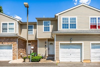 /international/us/61-lawrence-street-new-brunswick-nj-110109871245/