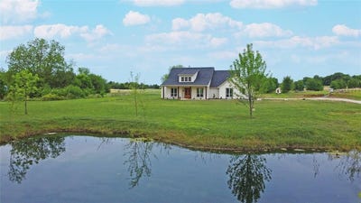 /international/us/4656-county-road-1040-celeste-tx-110107377987/