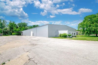 /international/us/2700-warehouse-rd-owensboro-ky-110085096732/