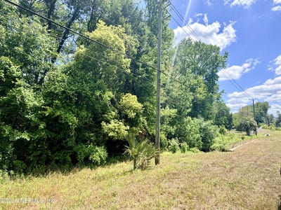 /international/us/n-5th-street-macclenny-fl-110107542005/
