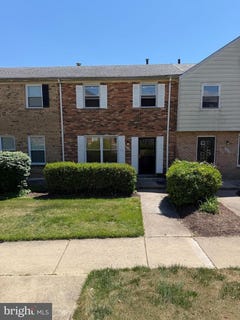 /international/us/1831-addison-rd-s-district-heights-md-110107872757/