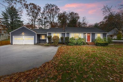 /international/us/100-whiting-st-hingham-ma-110103507325/