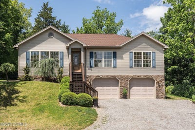 /international/us/105-briar-lane-new-berlin-pa-110108586007/