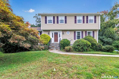 /international/us/11-redwood-circle-shelton-ct-110120061364/