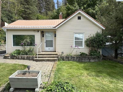 /international/us/910-n-park-st-colfax-wa-110108197950/
