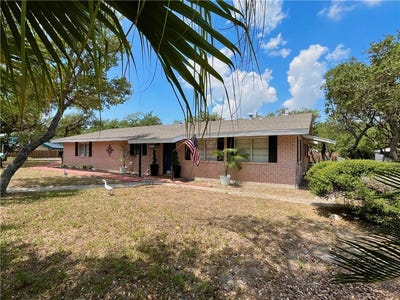 /international/us/2551-henrietta-place-ingleside-tx-110099080209/
