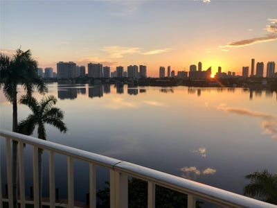 /international/us/16558-ne-26th-avenue-north-miami-beach-fl-110107155682/