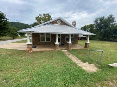 /international/us/514-clark-street-jasper-ar-110101974579/