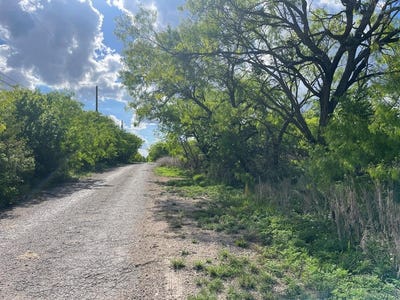 /international/us/411-front-st-lot-3-5-menard-tx-110107636373/