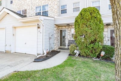 /international/us/68-sand-hill-road-jamesburg-nj-110106759576/