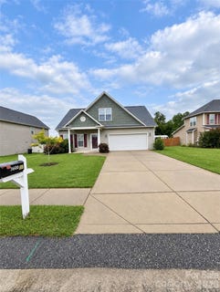 /international/us/3600-crosswinds-drive-hope-mills-nc-110120005266/