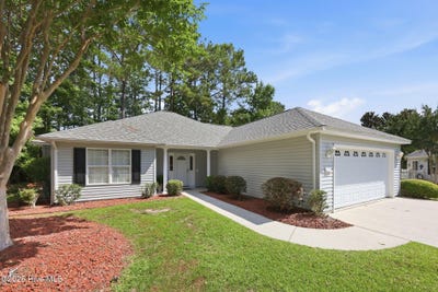 /international/us/702-hummingbird-s-swansboro-nc-110109070546/