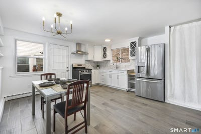 /international/us/305-mill-rock-road-hamden-ct-110108364200/