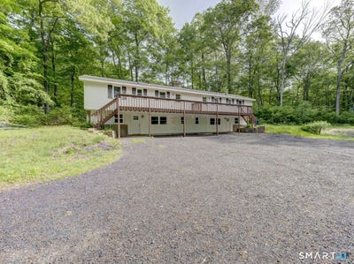 /international/us/131-campmeeting-road-bolton-ct-110108441122/