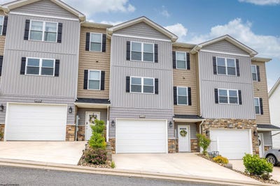 /international/us/234-red-oak-lane-morgantown-wv-110108335716/