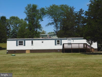 /international/us/192-aa-rogers-road-augusta-wv-110108149712/