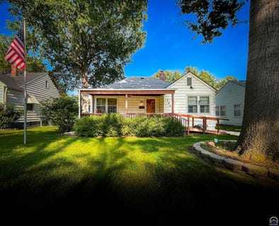 /international/us/704-sw-randolph-ave-topeka-ks-110101424933/