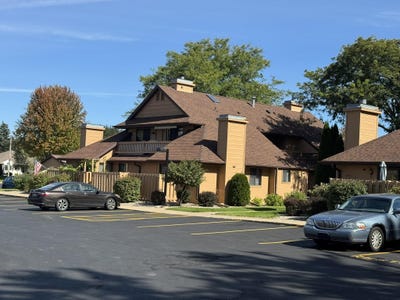 /international/us/1345-w-18th-avenue-oshkosh-wi-110120021083/
