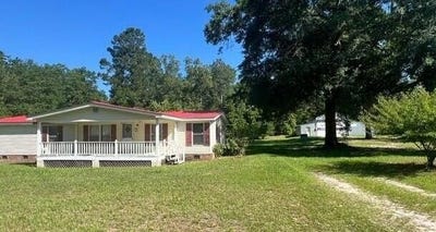 /international/us/6671-barnwell-road-blackville-sc-110108567879/