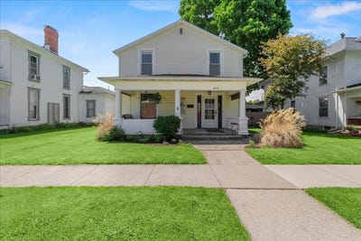 /international/us/213-e-court-street-urbana-oh-110108226691/