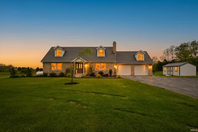 /international/us/7228-n-meridian-road-uniondale-in-110108344238/
