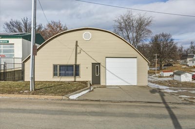 /international/us/216-e-2nd-street-brooklyn-ia-110105091085/