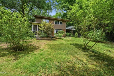 /international/us/16-davie-circle-chapel-hill-nc-110108552341/