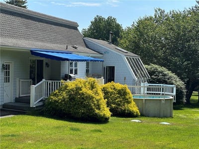 /international/us/41-woodland-drive-portsmouth-ri-110108851844/