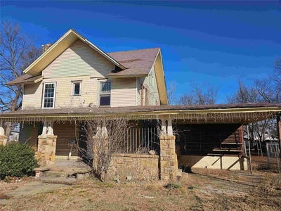 /international/us/310-e-oklahoma-avenue-sulphur-ok-110106210835/